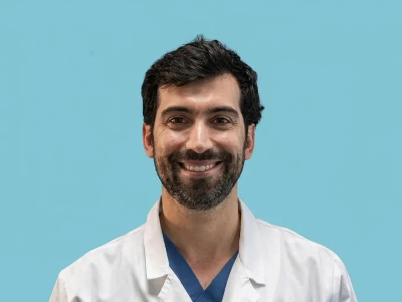 Dr. Andrés Vega